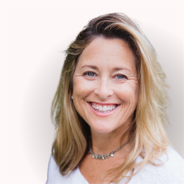 Yoga teacher training host Kirtan (Laura) M. at Flow Yoga